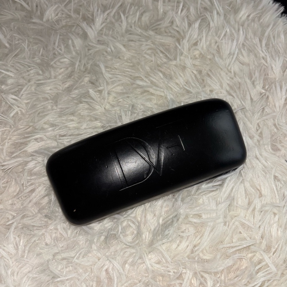 Diane von Furstenberg DVF black pink hard snap close eyeglass sunglass case